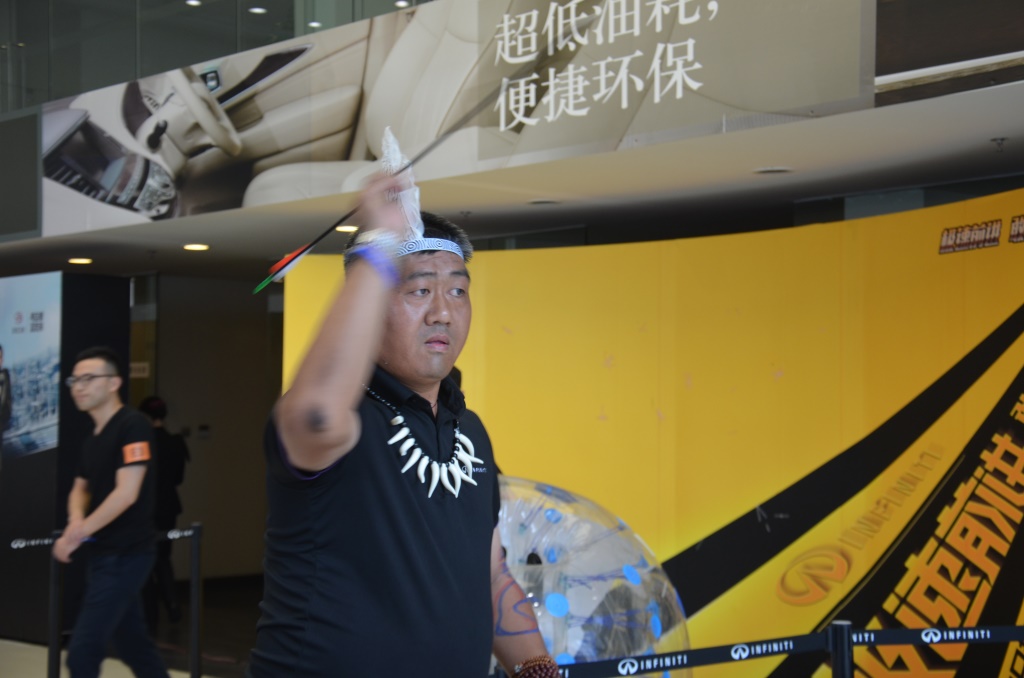 试水“电视O2O” 英菲尼迪全国推极速前进